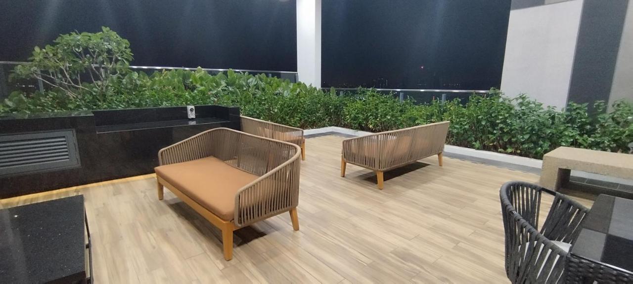 Colony By Infinitum Suites Service Klcc Kuala Lumpur Luaran gambar